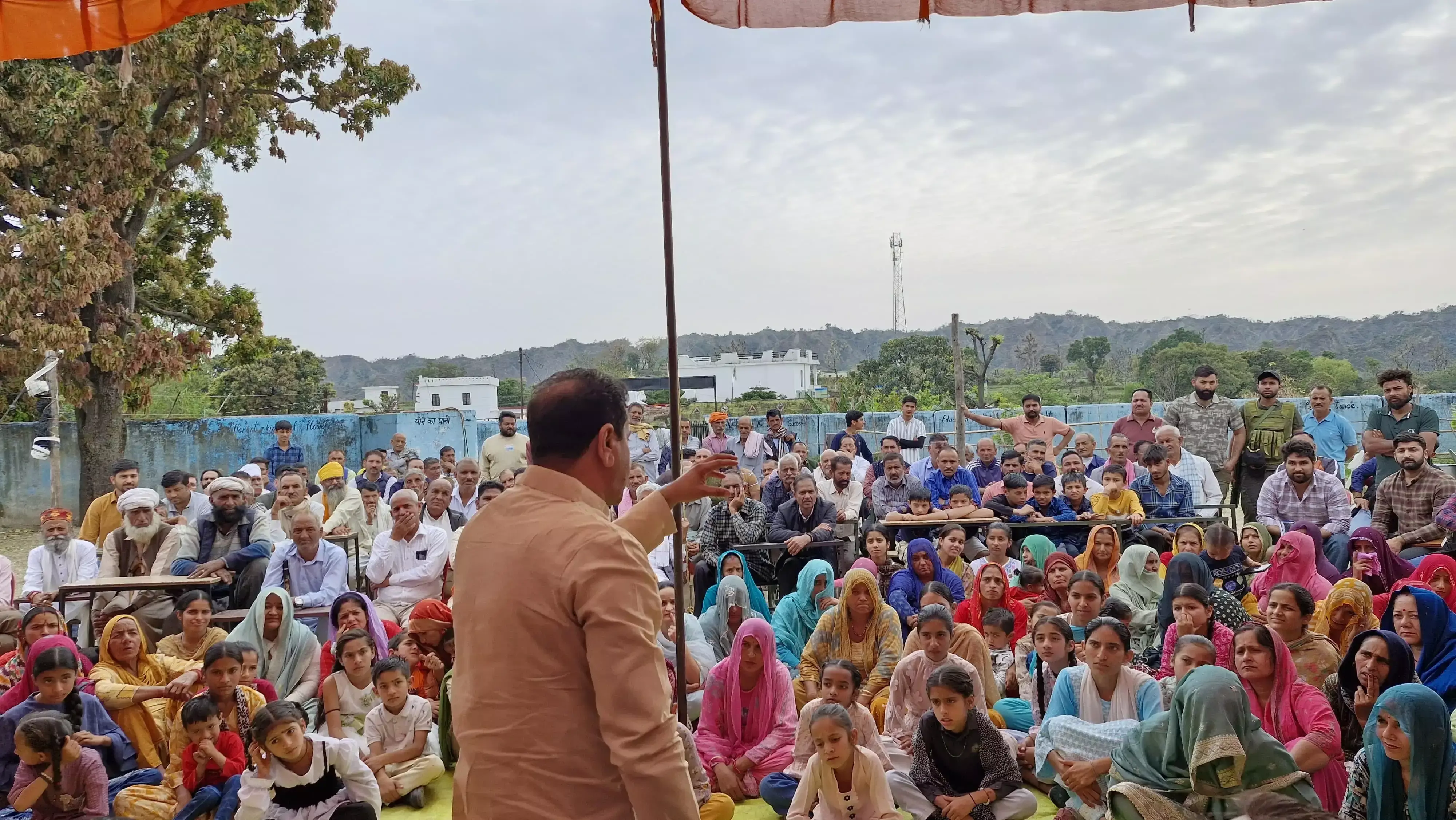 Kathua: दूरदराज इलाके को मिली पहली सड़क सुविधा, 75 साल का इंतजार खत्म